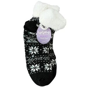 Legale Plush Feet Cozy Fair Isle Snowflake Slippers Socks One Size Acrylic Yarn
